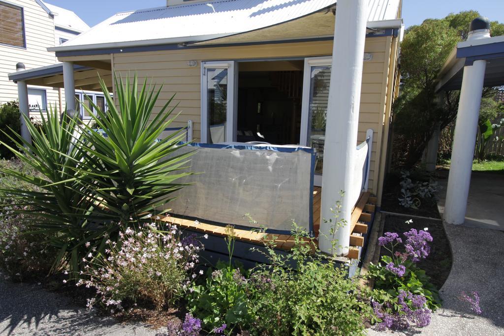 Rayville Boat Houses Apollo Bay Exterior photo