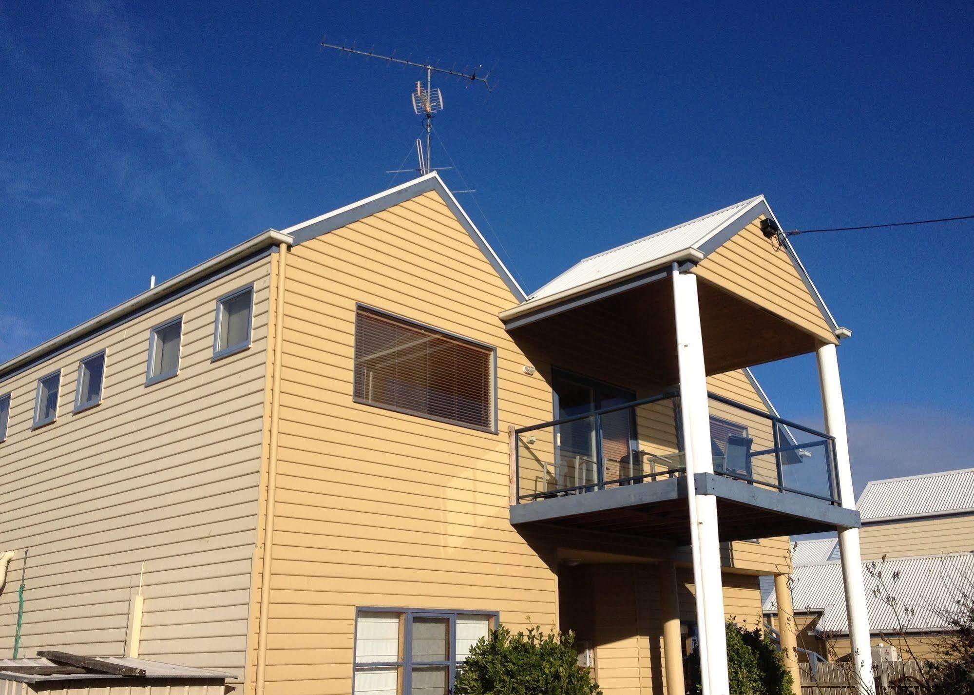 Rayville Boat Houses Apollo Bay Exterior photo